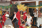 Partystimmung mit Samba-Tänzerinnen